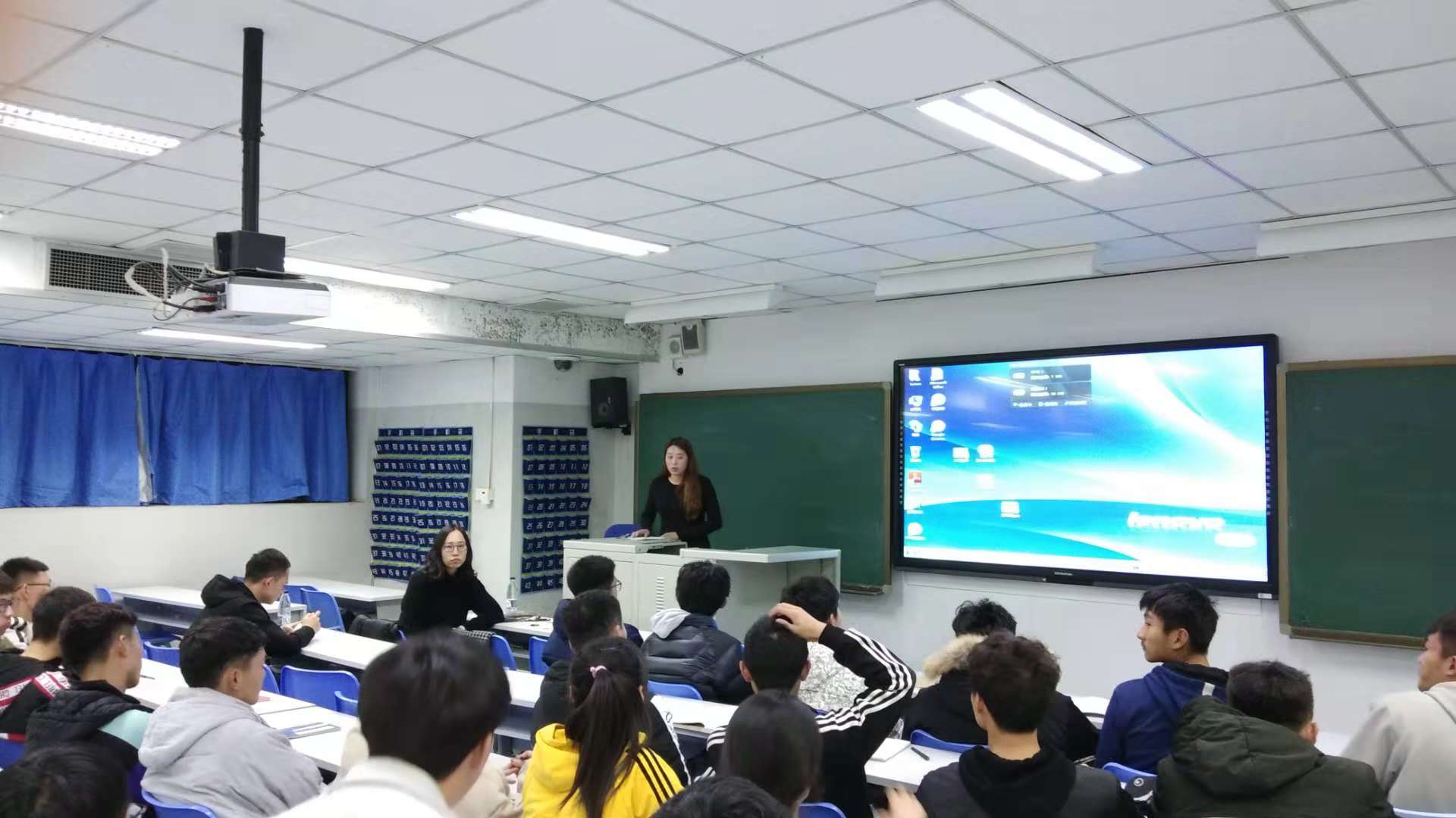 decf9c680e2e457f937eb4667b2aec36.jpg 电竞实时数据网