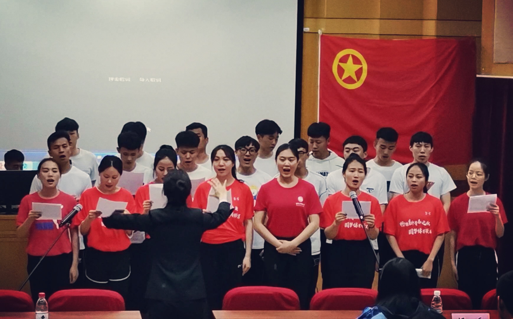 8c0988f686f04a639b694a87071d86cb.jpg 电竞实时数据网