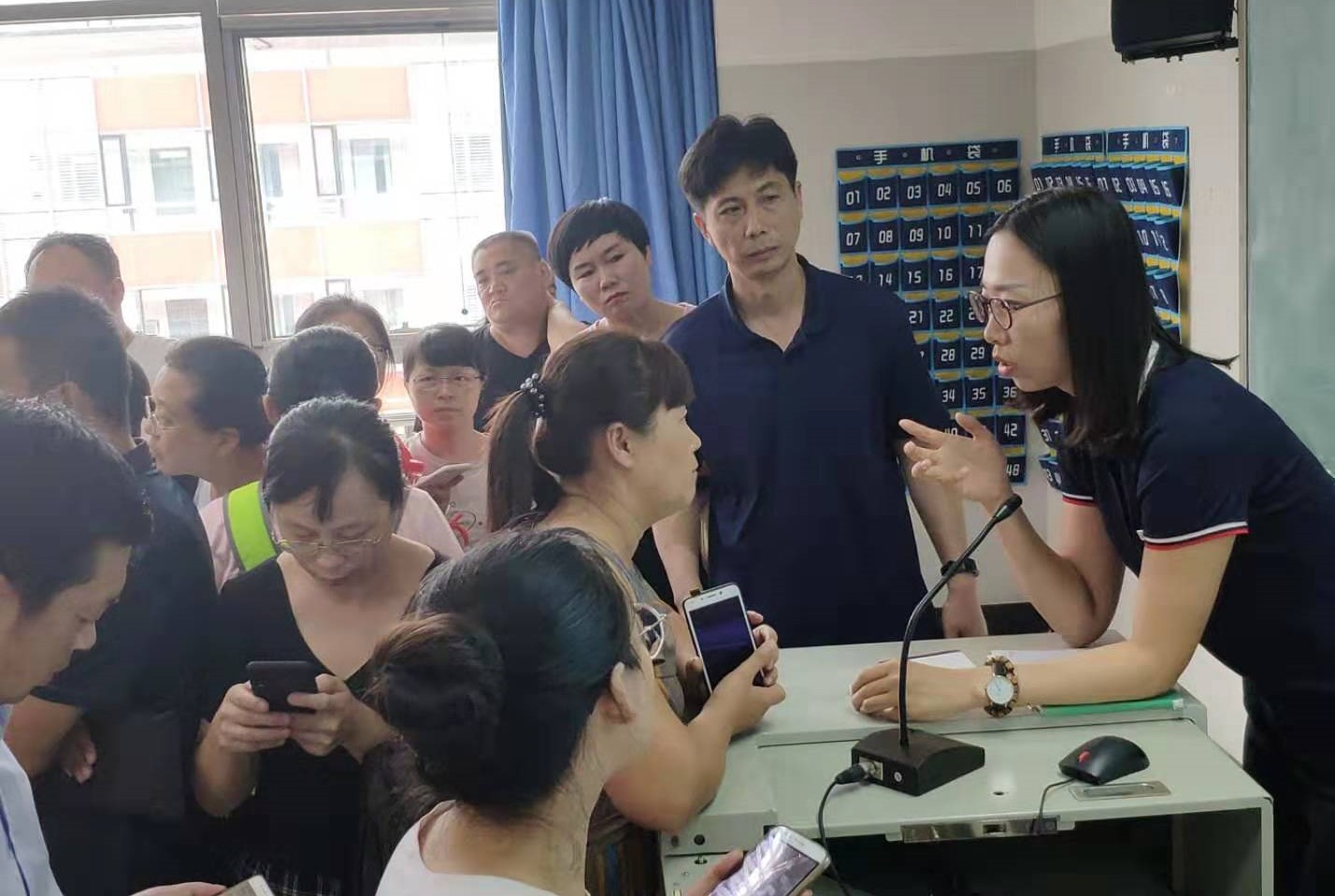 6b1944f0f9964c4e929113ad7db3b095.jpg 电竞实时数据网