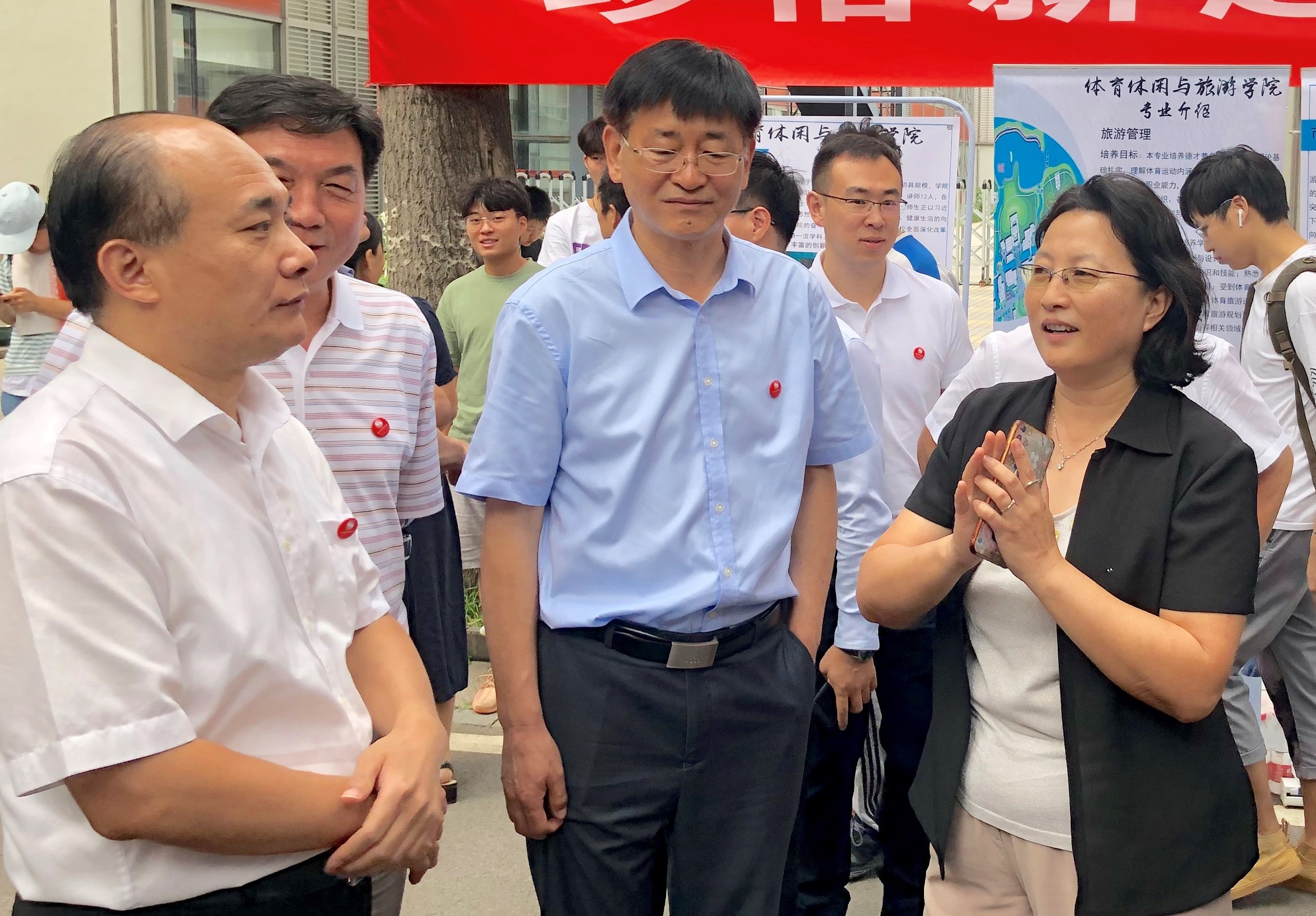 e0094af69aeb4fa795a52eeeb342974c.jpg 电竞实时数据网