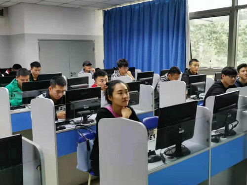 7acad92c6fd74a2f9962b1c9d4891e9b.jpg 电竞实时数据网