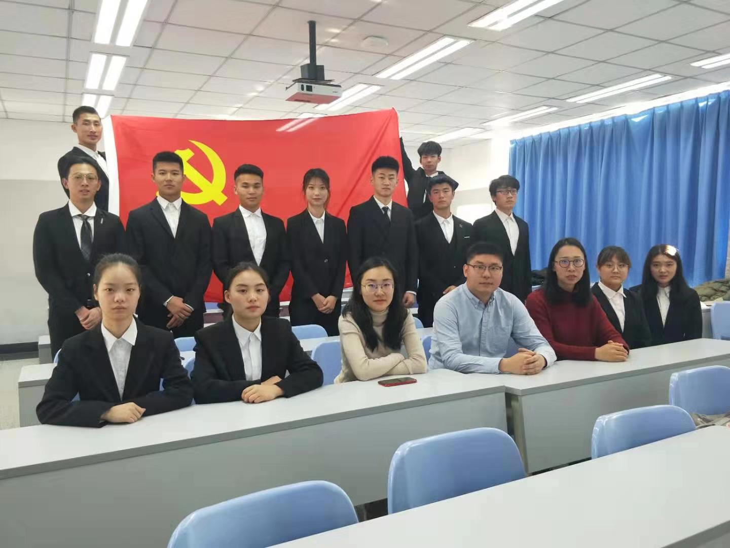 2860949f7cdd41ebad6397fb028945b2.jpg 电竞实时数据网
