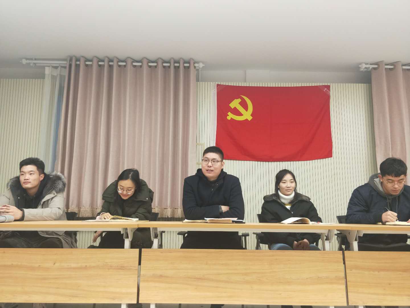 1de9a65d800643c1b4c74295fd0603ad.jpg 电竞实时数据网