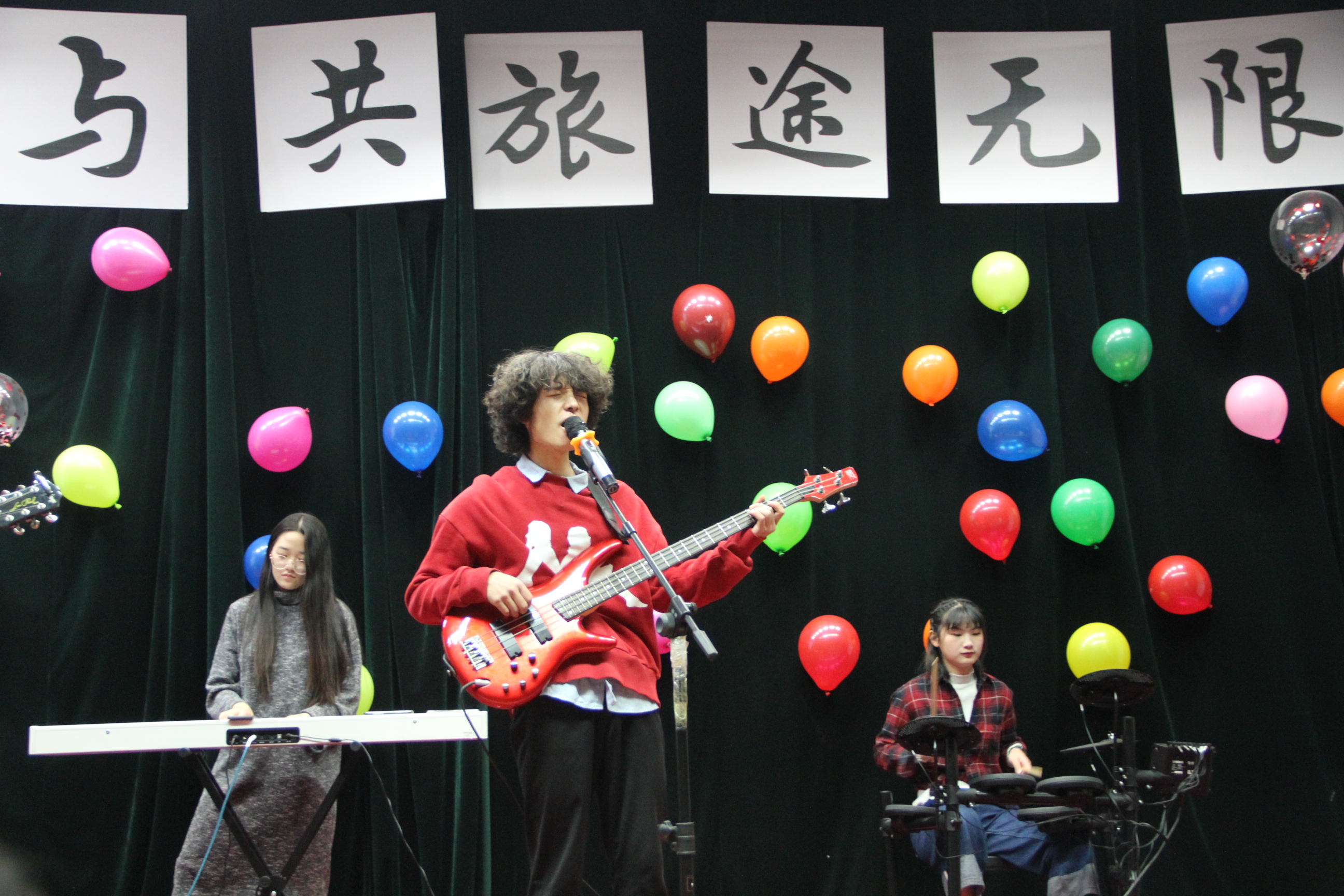 f511b63824e242ecad15b194ad0d5678.jpg 电竞实时数据网